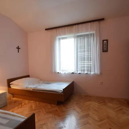 בית נופש - Biograd Riviera 7997 טוראני