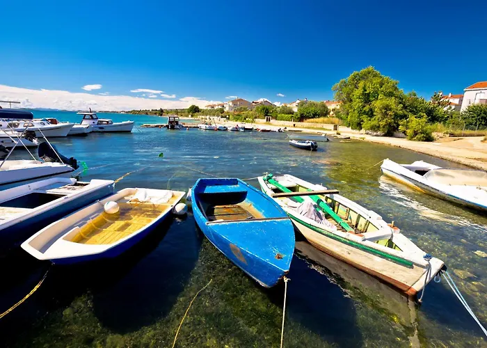 - Biograd Riviera 7997 بيت للعطل *