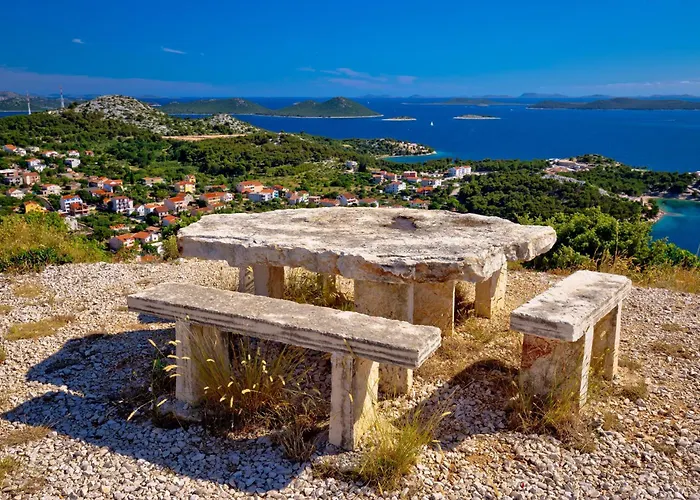 - Biograd Riviera 7997 *